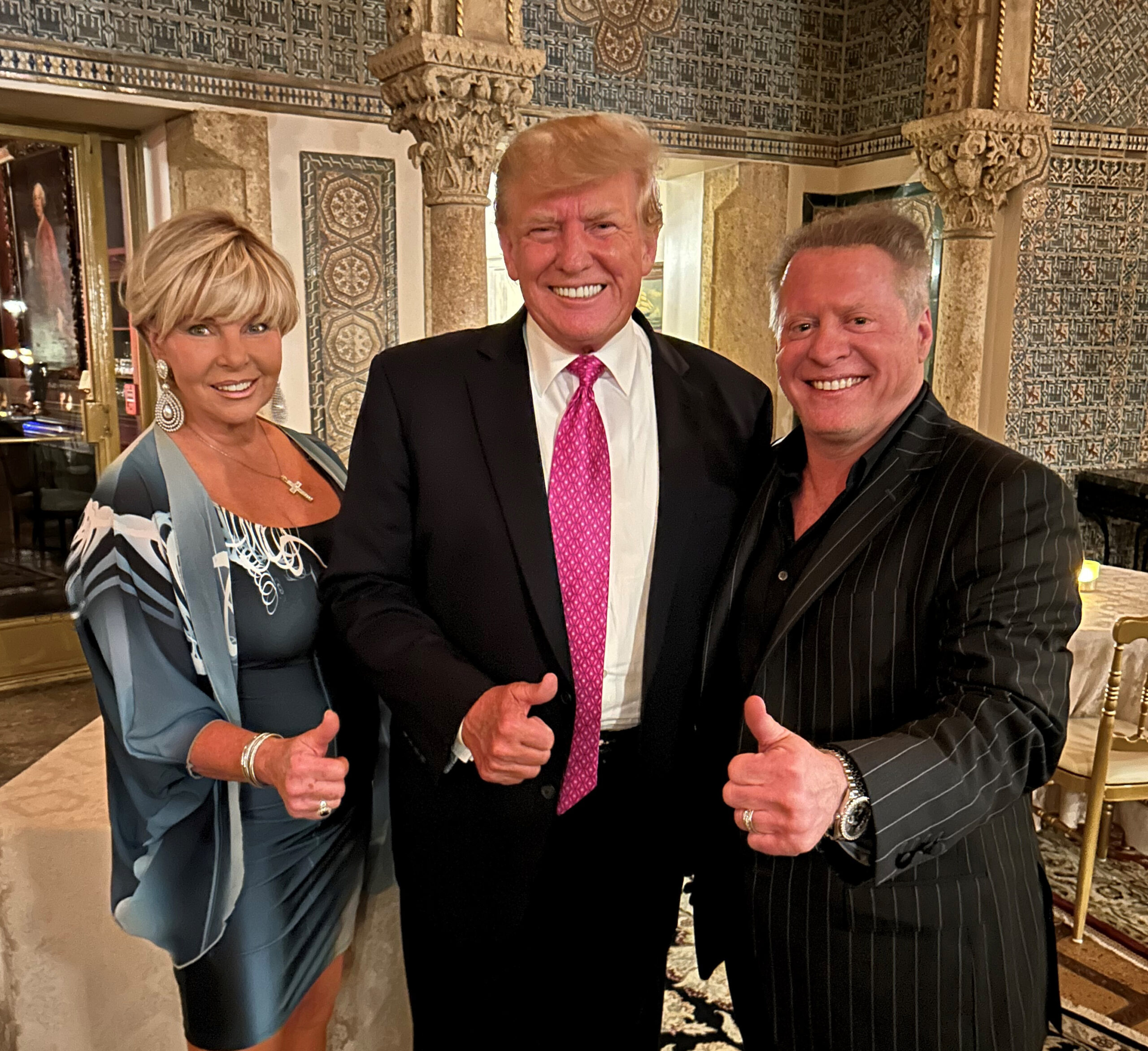Wayne Allyn Root and Donald Trump Pose for Pic at Mar-A-Lago - Vimarsana News