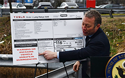 U.S. Rep Gottheimer Unveils Action for Warning Sticker Cars with No AM Radio - Vimarsana News